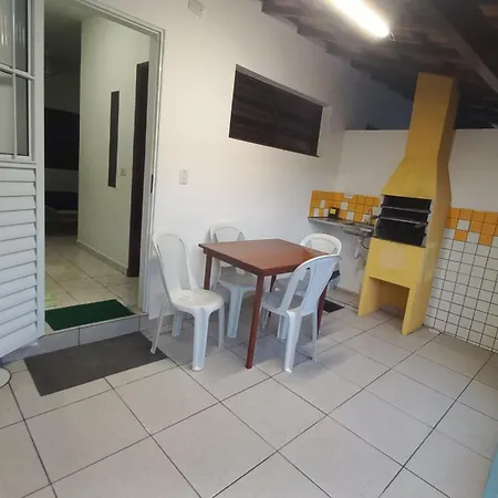 Kitnet completa 150 mts da Praia-3